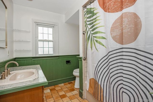 315 Marcellus Road, Mineola, NY 11501