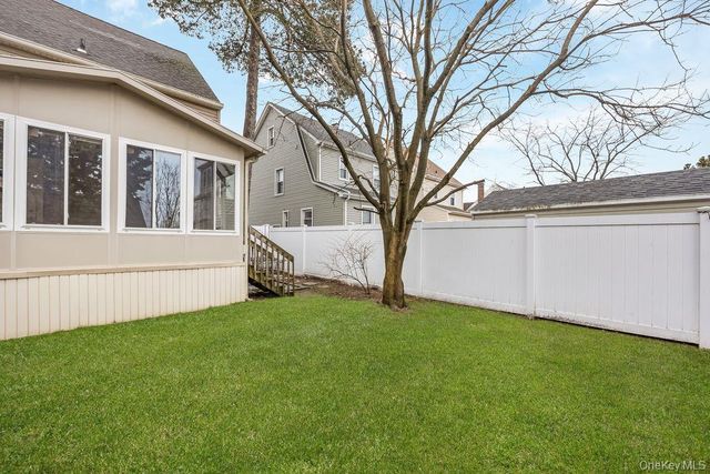 315 Marcellus Road, Mineola, NY 11501