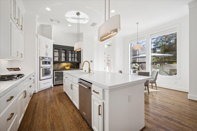 1923 Elmen Street, Houston, TX 77019