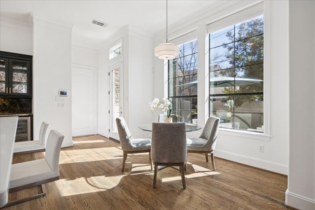 1923 Elmen Street, Houston, TX 77019