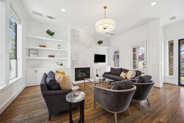 1923 Elmen Street, Houston, TX 77019