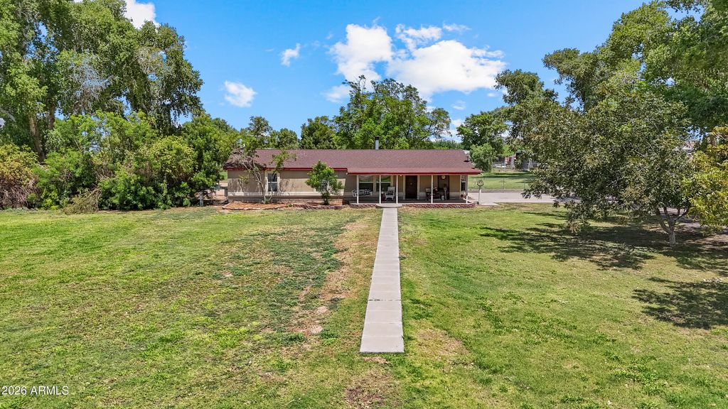 18004 W YUMA Road, Goodyear, AZ 85338 — exterior