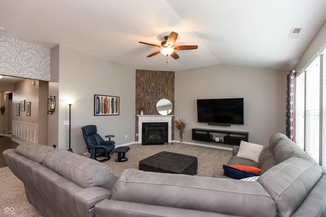 7787 Rosemont Drive, Brownsburg, IN 46112