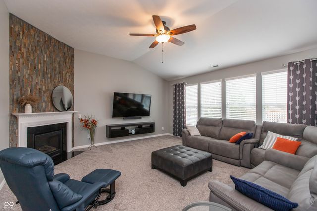 7787 Rosemont Drive, Brownsburg, IN 46112