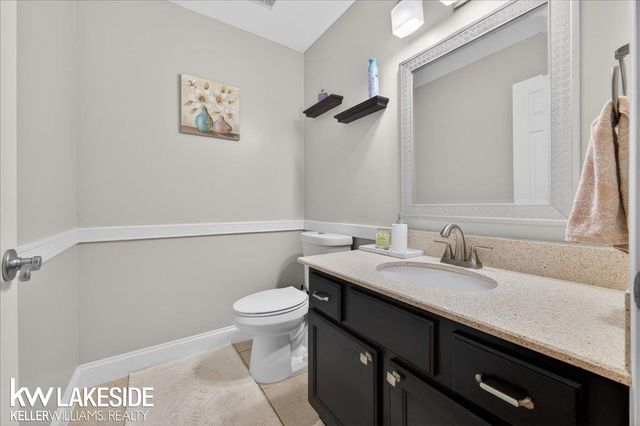 16152 Kingsway Drive, Macomb Twp, MI 48044
