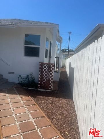 2575 S Barrington Avenue, Los Angeles, CA 90064