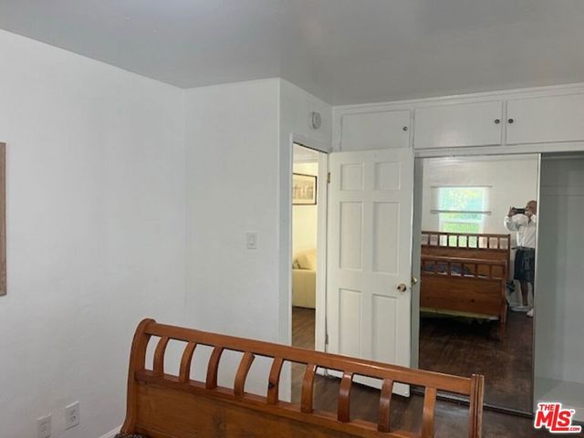 2575 S Barrington Avenue, Los Angeles, CA 90064