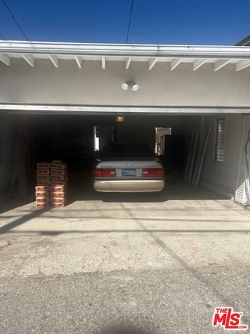 2575 S Barrington Avenue, Los Angeles, CA 90064