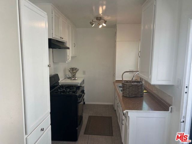 2575 S Barrington Avenue, Los Angeles, CA 90064