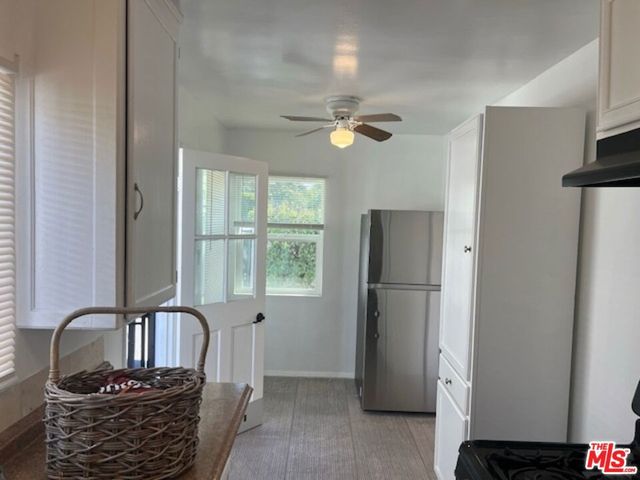 2575 S Barrington Avenue, Los Angeles, CA 90064