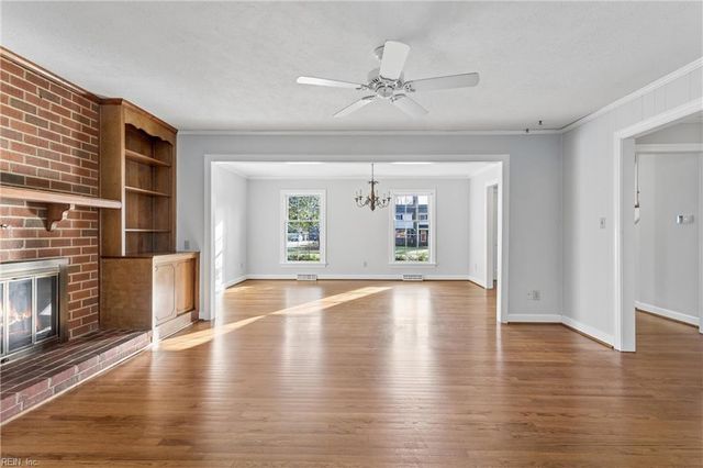 201 Harwood DR, Yorktown, VA 23692