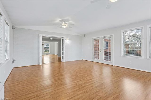 201 Harwood DR, Yorktown, VA 23692