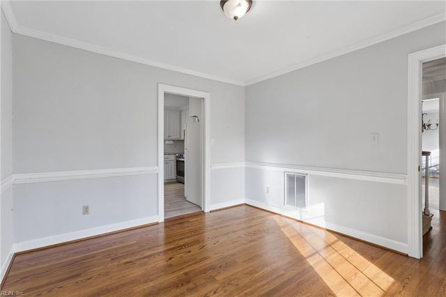 201 Harwood DR, Yorktown, VA 23692