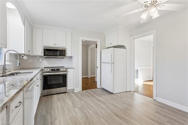 201 Harwood DR, Yorktown, VA 23692