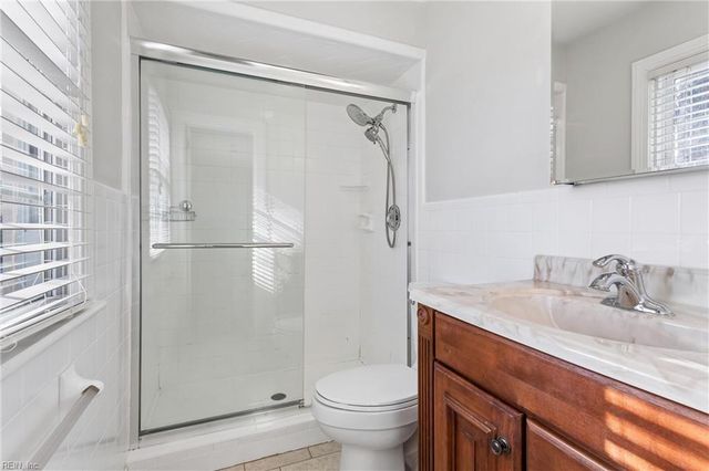 201 Harwood DR, Yorktown, VA 23692