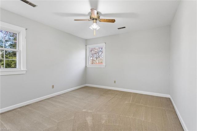 201 Harwood DR, Yorktown, VA 23692