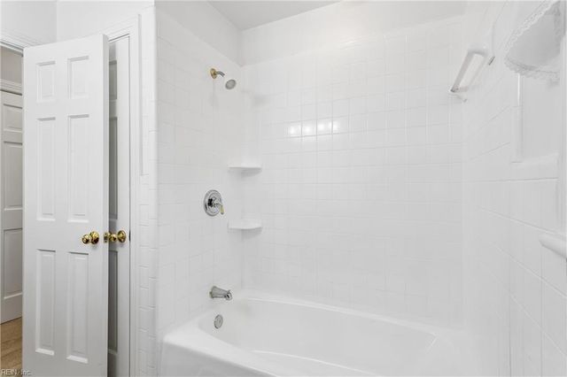 201 Harwood DR, Yorktown, VA 23692