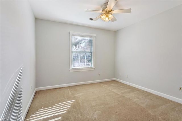 201 Harwood DR, Yorktown, VA 23692