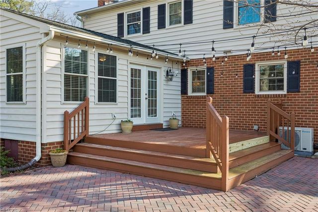 201 Harwood DR, Yorktown, VA 23692