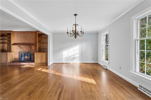 201 Harwood DR, Yorktown, VA 23692