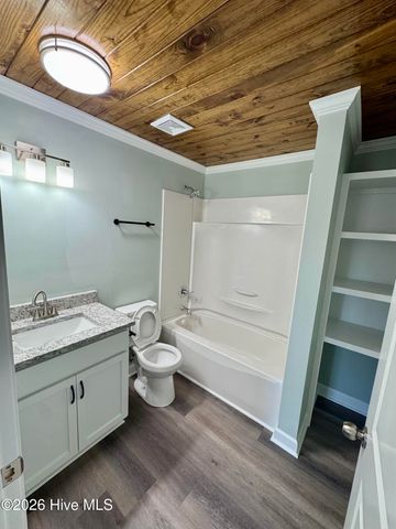 903 E Balsey Street, Clinton, NC 28328