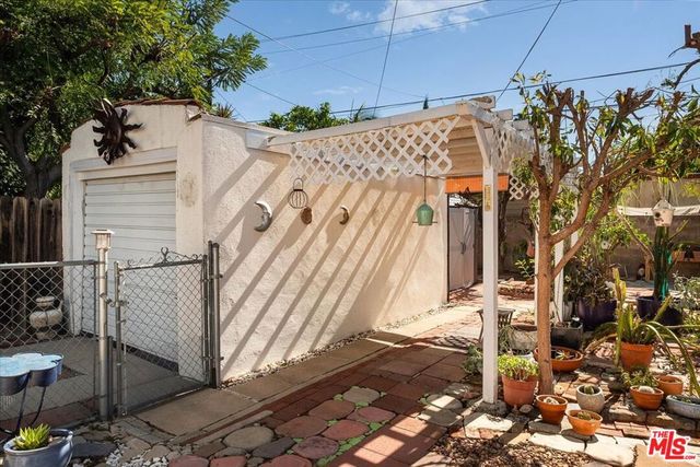 3028 Ingledale Terrace, Los Angeles, CA 90039