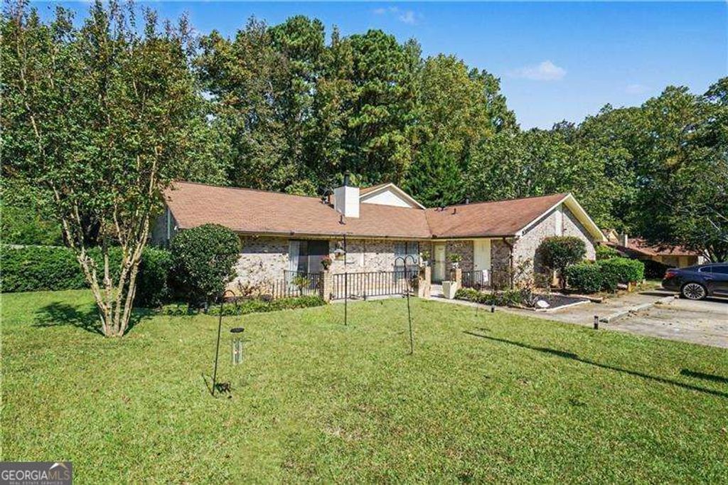 1238 Shannon Way SW, Marietta, GA 30008 — photo 2