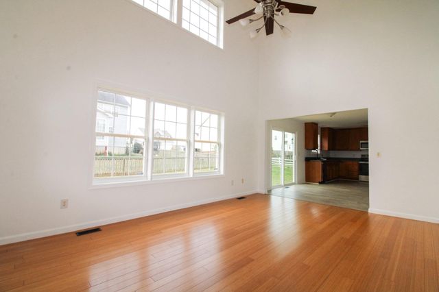 291 TEAL RD N, Martinsburg, WV 25405