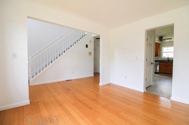 291 TEAL RD N, Martinsburg, WV 25405