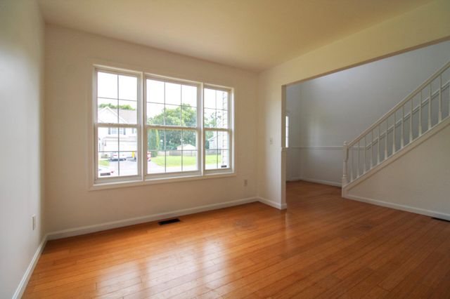 291 TEAL RD N, Martinsburg, WV 25405
