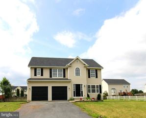 291 TEAL RD N, Martinsburg, WV 25405