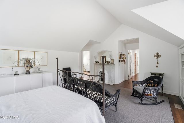 30051 Hickory Hill Drive, Perrysburg, OH 43551