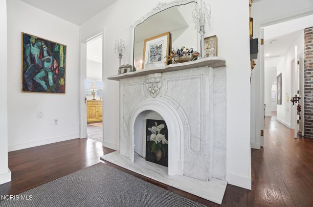 30051 Hickory Hill Drive, Perrysburg, OH 43551