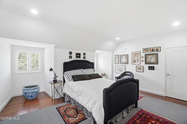 30051 Hickory Hill Drive, Perrysburg, OH 43551