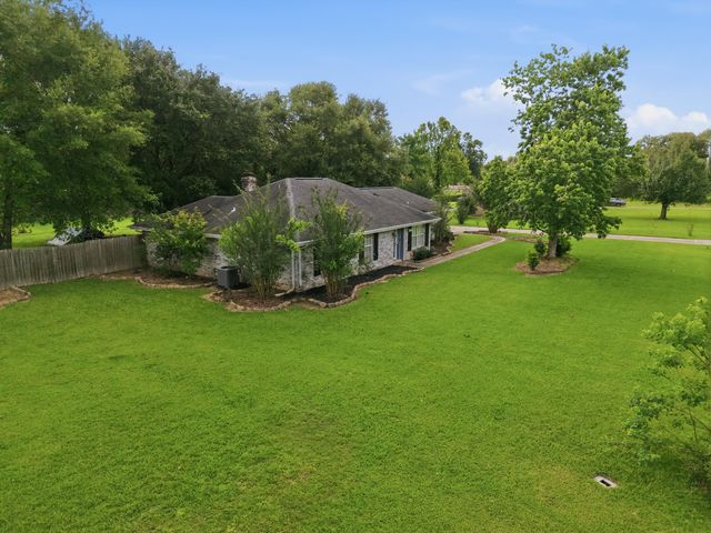 1270 Christina Dr, Deridder, LA 70634