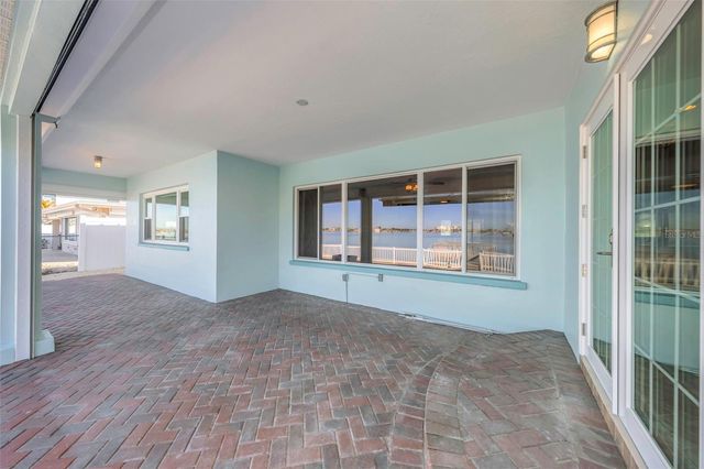 1445 COREY WAY S, South Pasadena, FL 33707