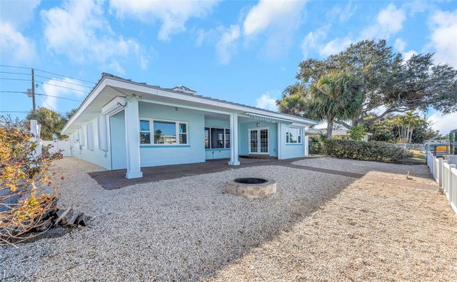 1445 COREY WAY S, South Pasadena, FL 33707