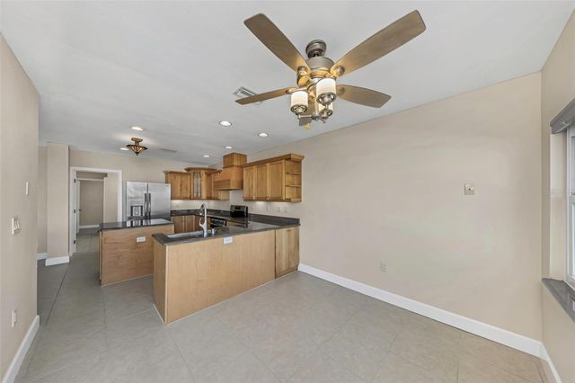 1445 COREY WAY S, South Pasadena, FL 33707