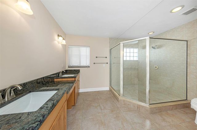 1445 COREY WAY S, South Pasadena, FL 33707