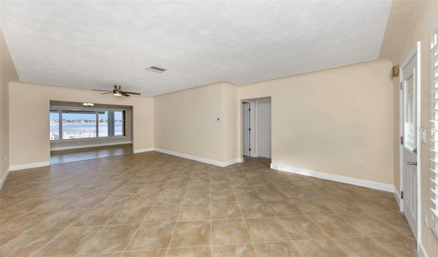 1445 COREY WAY S, South Pasadena, FL 33707