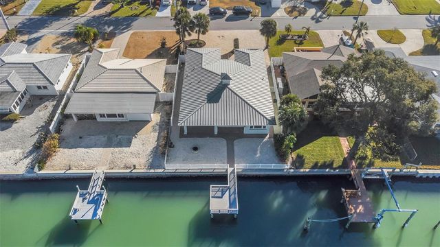 1445 COREY WAY S, South Pasadena, FL 33707