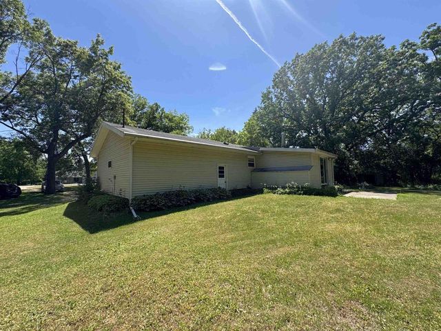 4529 E Palakwia Drive, Janesville, WI 53546
