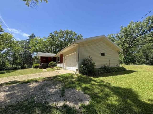 4529 E Palakwia Drive, Janesville, WI 53546
