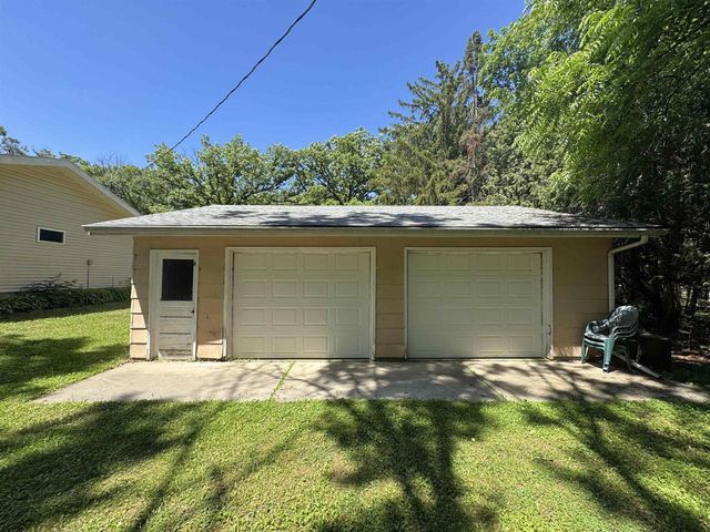 4529 E Palakwia Drive, Janesville, WI 53546