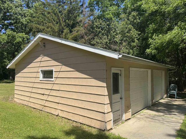 4529 E Palakwia Drive, Janesville, WI 53546
