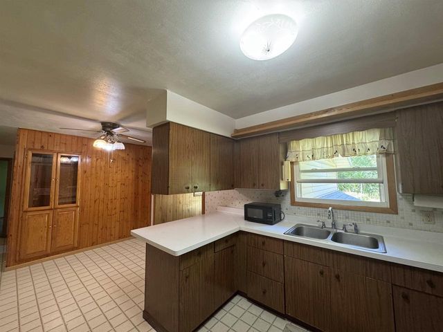 4529 E Palakwia Drive, Janesville, WI 53546