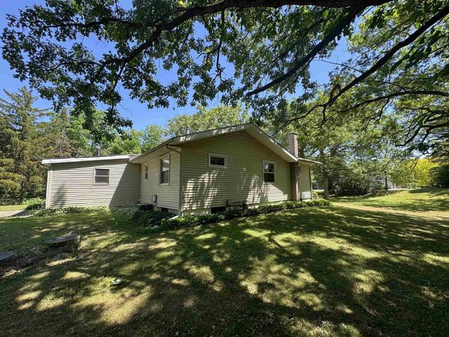 4529 E Palakwia Drive, Janesville, WI 53546