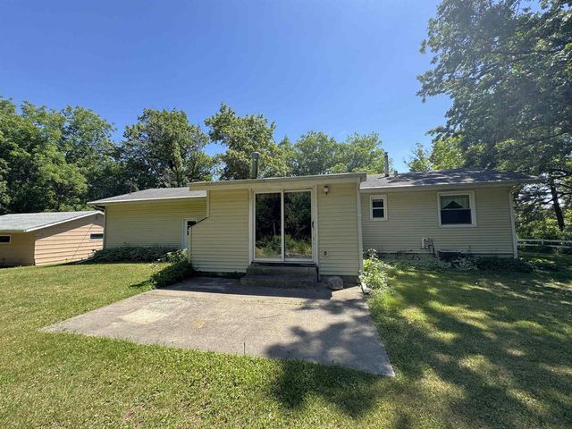 4529 E Palakwia Drive, Janesville, WI 53546