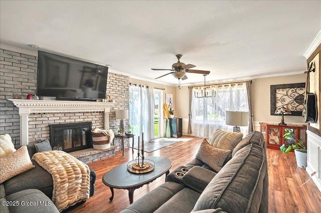 122 Dahlia Street, Rotterdam, NY 12306