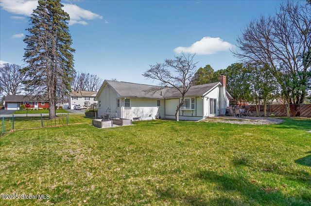 122 Dahlia Street, Rotterdam, NY 12306